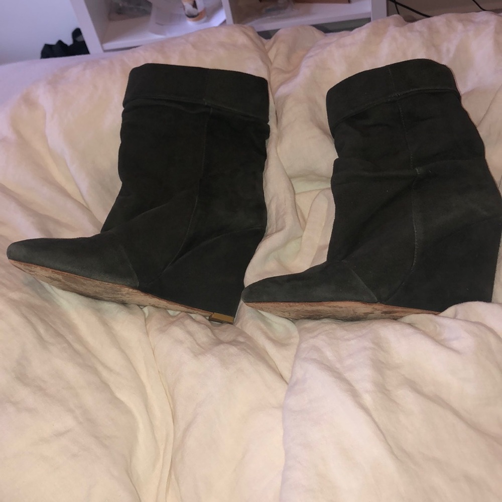 Gray wedge boots